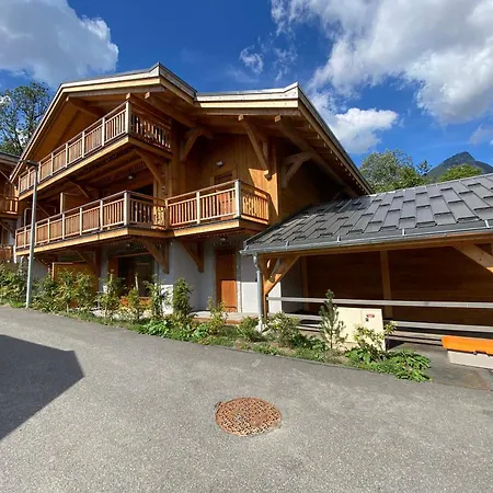 Bel T3 En Neuve Avec Parking Et Wifi, Proche Du Village Et Ski-bus - Fr-1-624-168 *